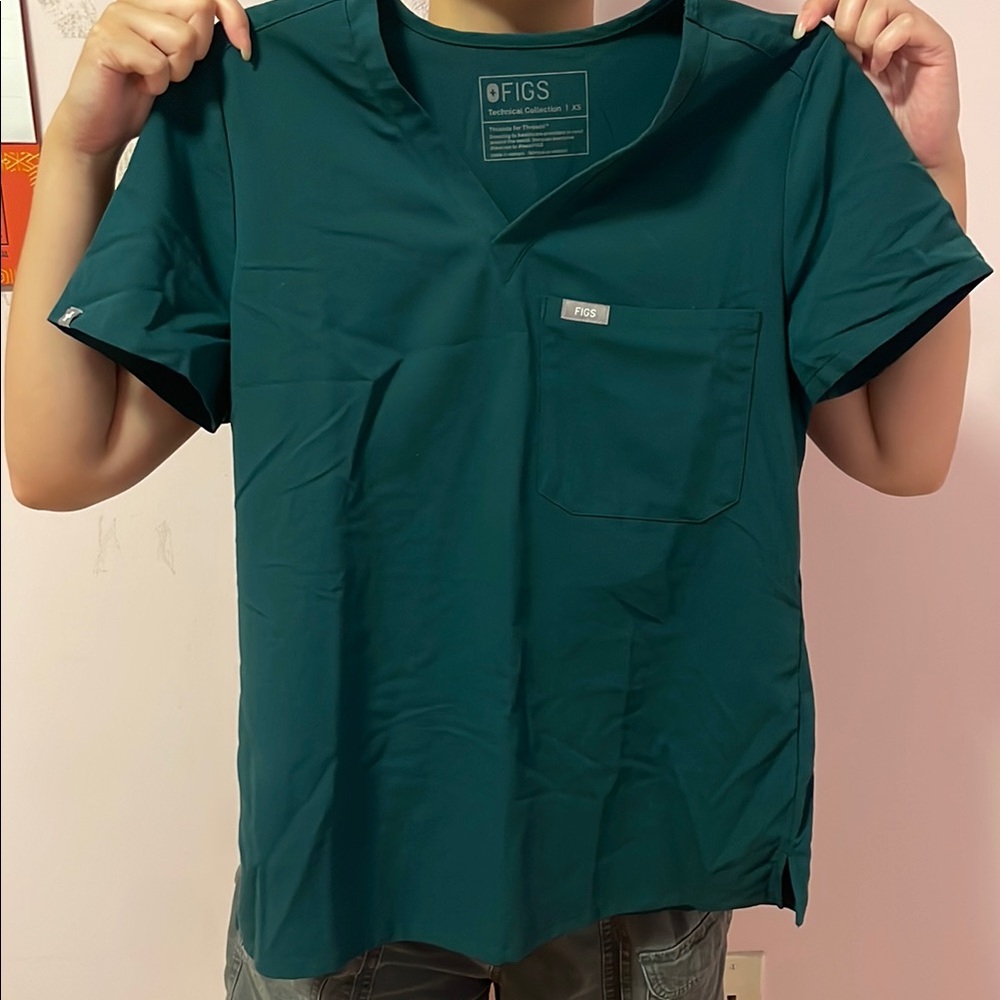 Figs forest green Scrub top Sz XS